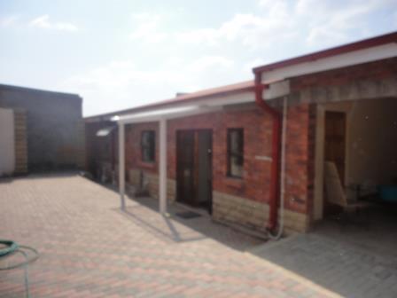 8 Bedroom Property for Sale in Ladybrand Free State